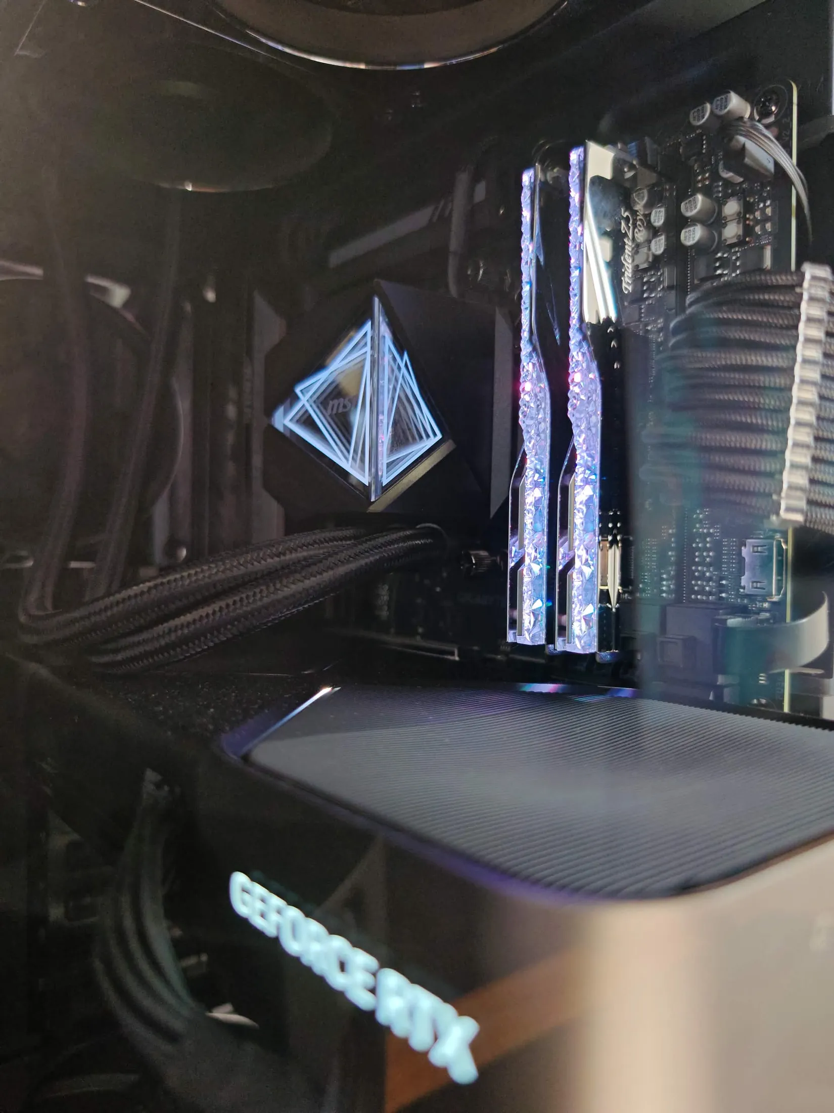PC sur mesure Build Précédent - Corli - Vue 3