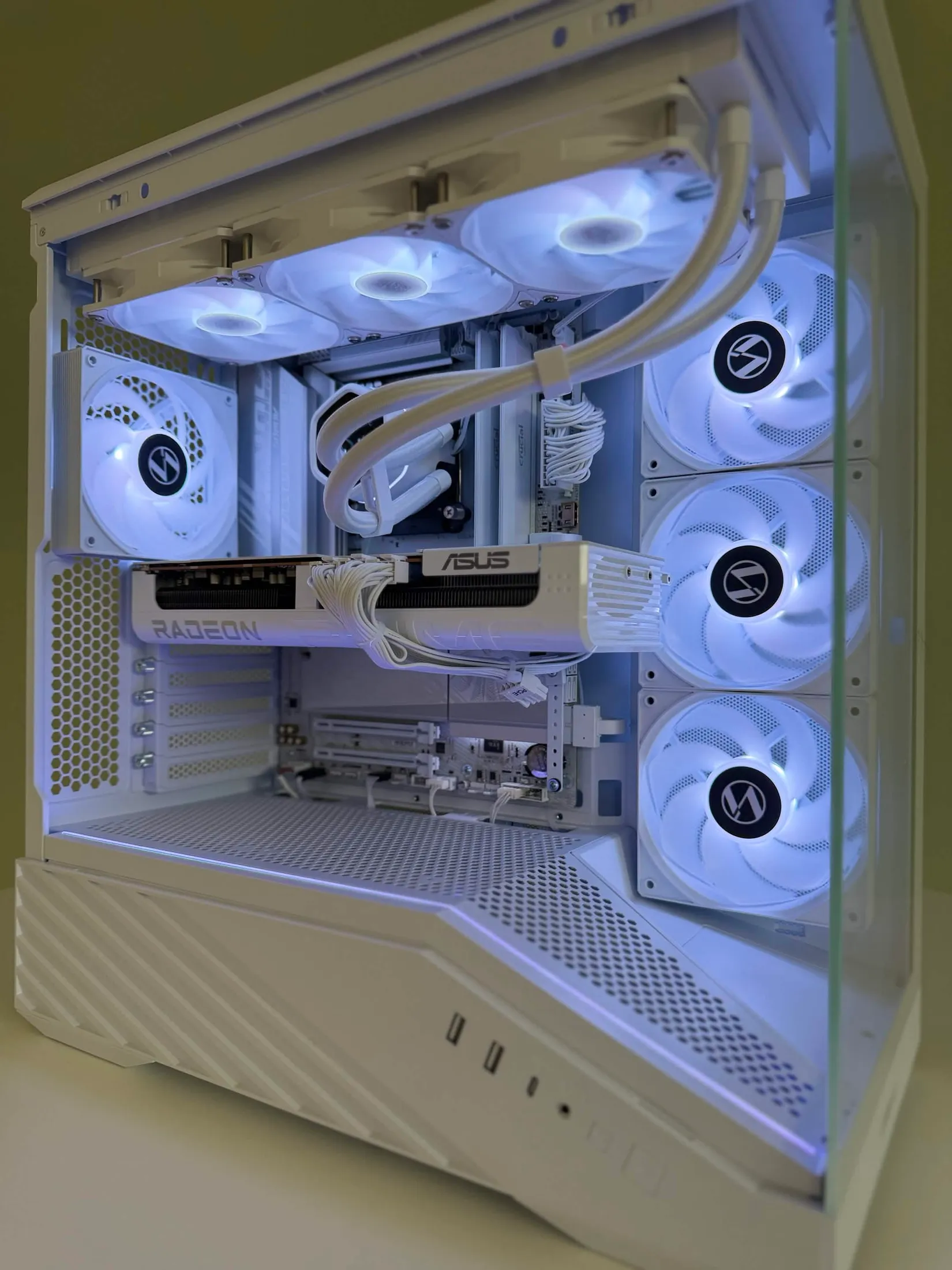 PC sur mesure PC Client - Enzo - Vue 3